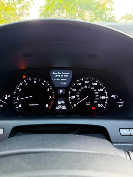 2007 Lexus LS 4th Gen - Image 10 of 10