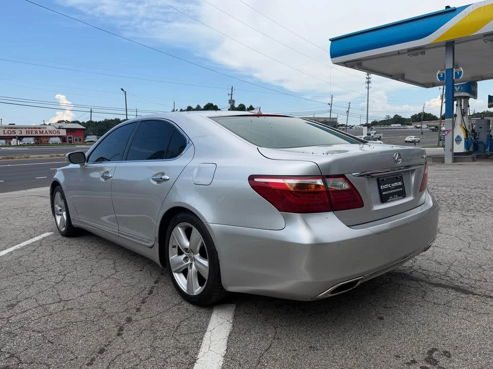 2007 Lexus LS 4th Gen - Image 2 of 19