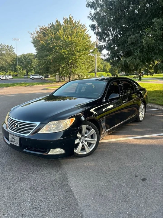 2007 Lexus LS 4th Gen - Image 2 of 10