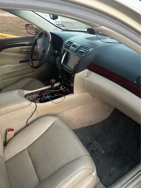2007 Lexus LS 4th Gen - Image 6 of 12