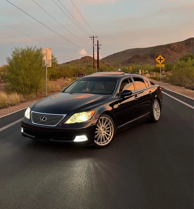 2007 Lexus LS 4th Gen - Image 3 of 9