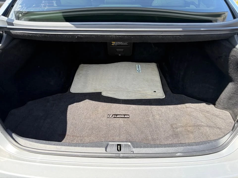 2007 Lexus LS 4th Gen - Image 9 of 14