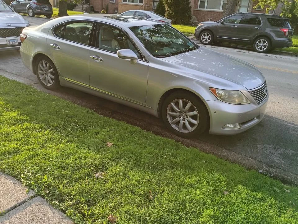 2007 Lexus LS 4th Gen - Image 2 of 10