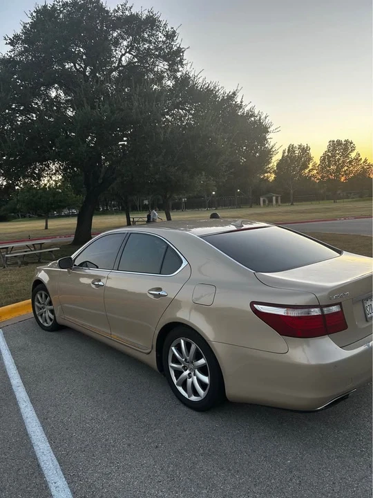 2007 Lexus LS 4th Gen - Image 3 of 12
