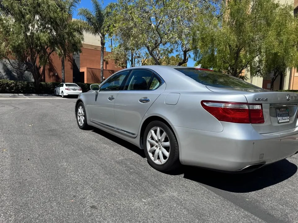 2007 Lexus LS 4th Gen - Image 4 of 6
