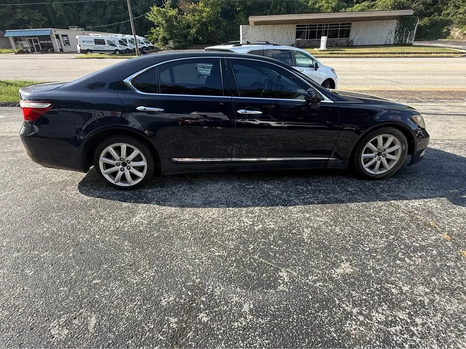 2007 Lexus LS 4th Gen - Image 5 of 16