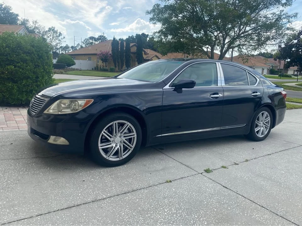 2007 Lexus LS 4th Gen - Image 10 of 13