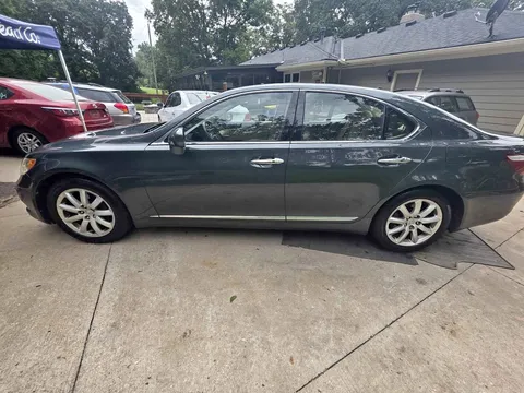 2007 Lexus LS 460 Sedan 4D