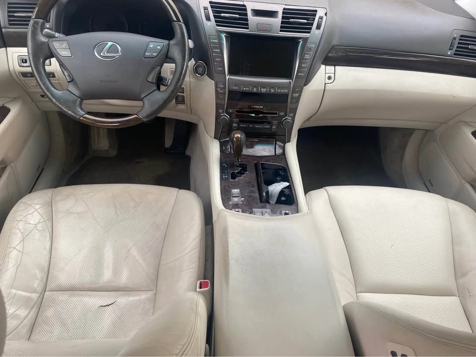 2007 Lexus LS 4th Gen - Image 8 of 13