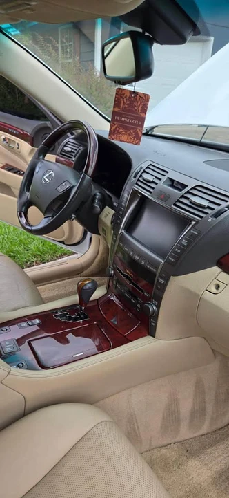 2007 Lexus LS 4th Gen - Image 6 of 12