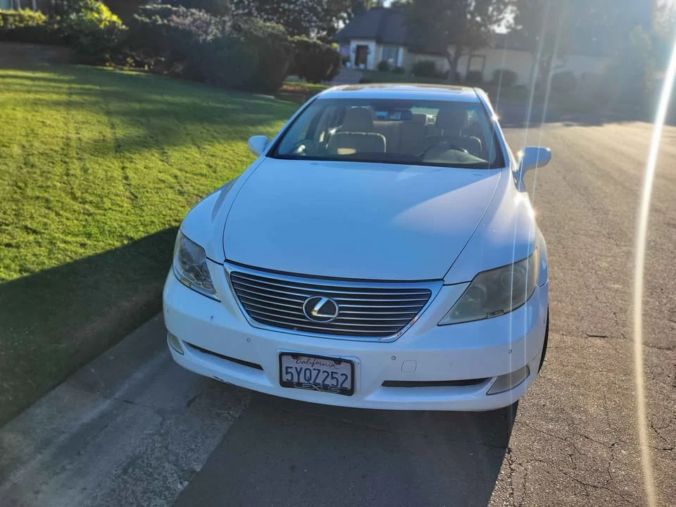 2007 Lexus LS 4th Gen - Image 2 of 7
