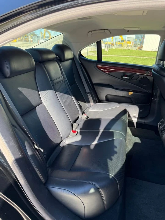 2007 Lexus LS 4th Gen - Image 12 of 20