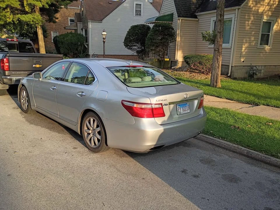 2007 Lexus LS 4th Gen - Image 4 of 10