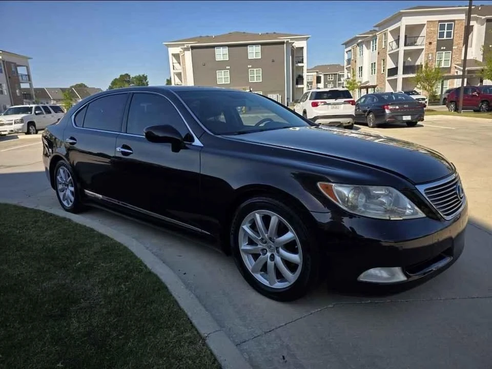 2007 Lexus LS 4th Gen - Image 2 of 8