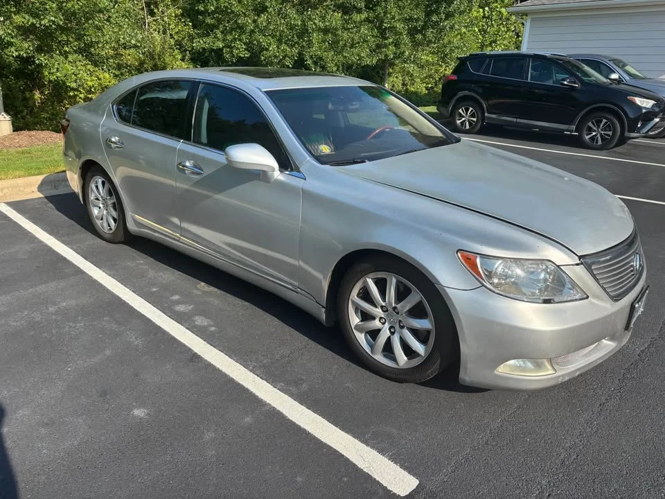 2007 Lexus LS 4th Gen - Image 2 of 5