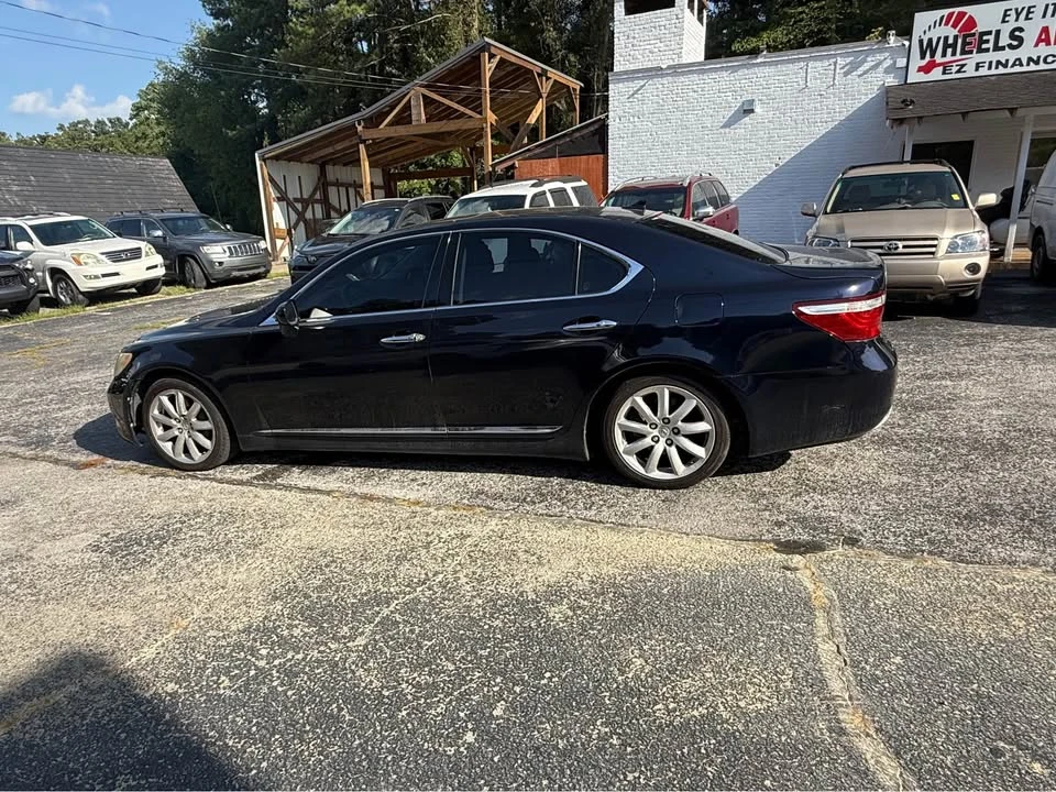 2007 Lexus LS 4th Gen - Image 9 of 16