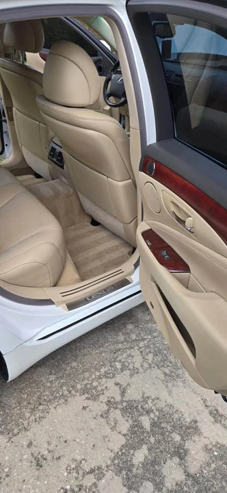2007 Lexus LS 4th Gen - Image 9 of 12