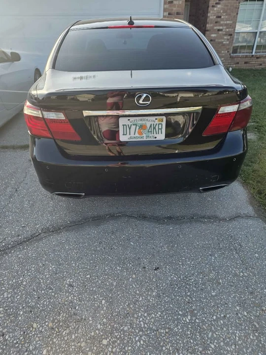2007 Lexus LS 4th Gen - Image 4 of 8