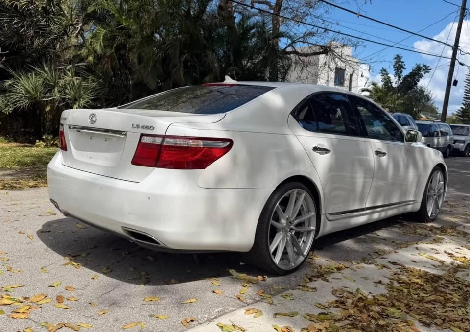 2007 Lexus LS 4th Gen - Image 4 of 5