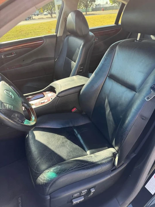 2007 Lexus LS 4th Gen - Image 18 of 20