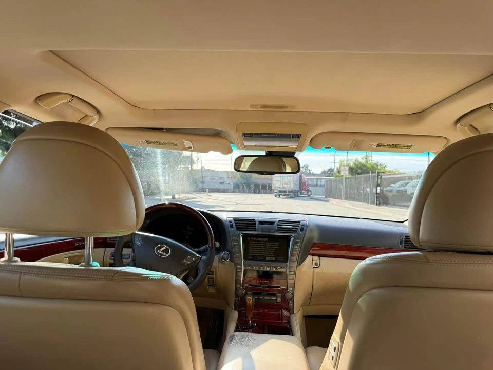 2007 Lexus LS 4th Gen - Image 17 of 17