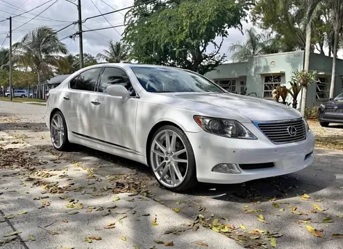 2007 Lexus LS 460 Sedan 4D
