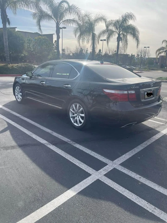 2007 Lexus LS 4th Gen - Image 2 of 10
