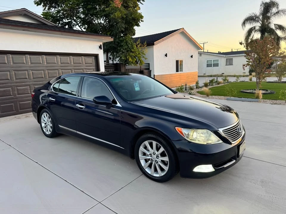 2007 Lexus LS 4th Gen - Image 9 of 11