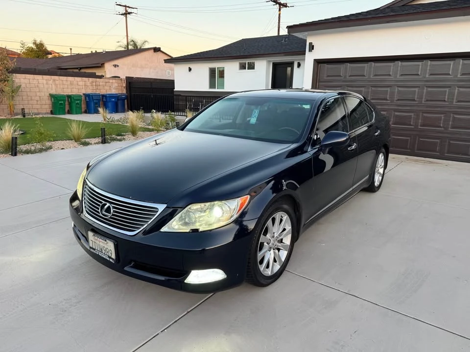 2007 Lexus LS 4th Gen - Image 10 of 11