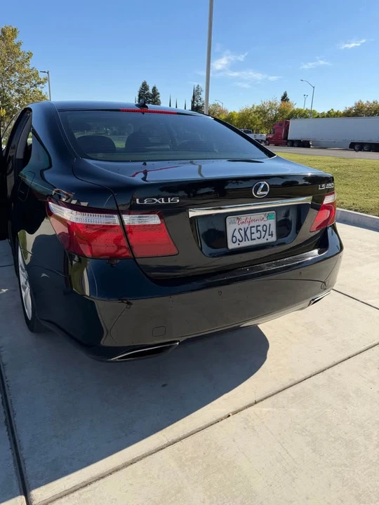 2007 Lexus LS 4th Gen - Image 11 of 20