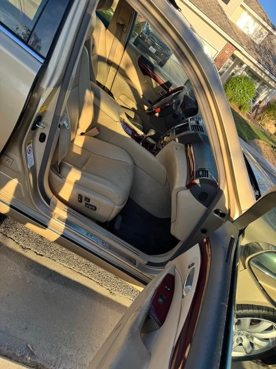 2007 Lexus LS 4th Gen - Image 7 of 10