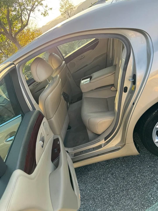 2007 Lexus LS 4th Gen - Image 6 of 10