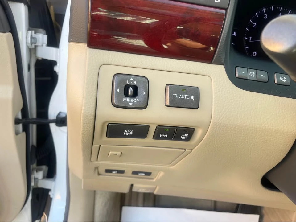 2007 Lexus LS 4th Gen - Image 17 of 20