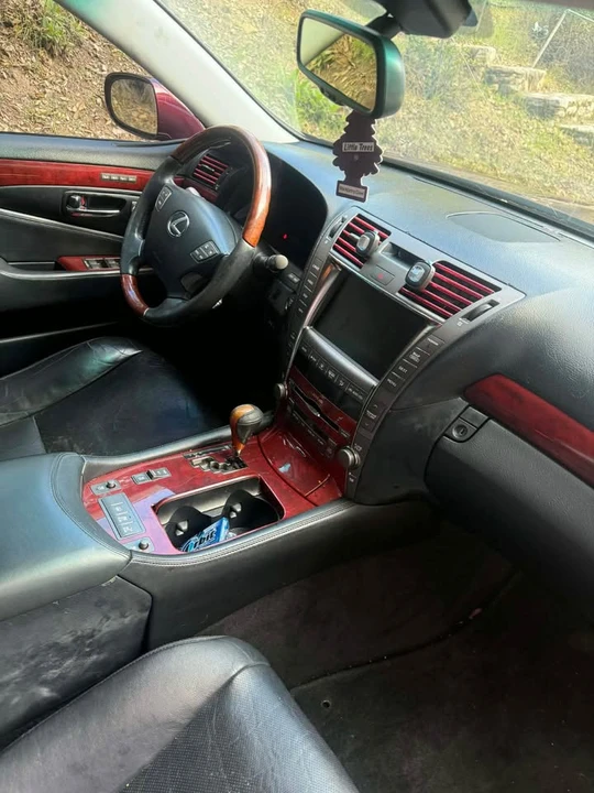 2007 Lexus LS 4th Gen - Image 9 of 9