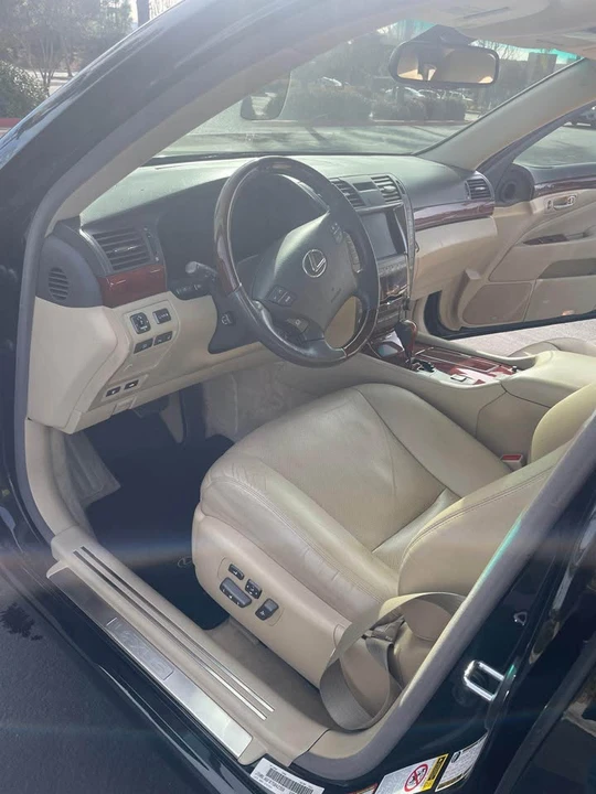 2007 Lexus LS 4th Gen - Image 7 of 10