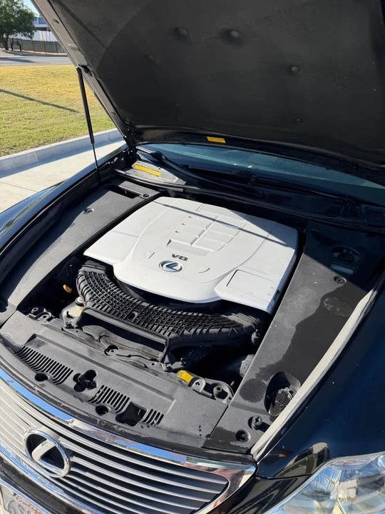 2007 Lexus LS 4th Gen - Image 19 of 20