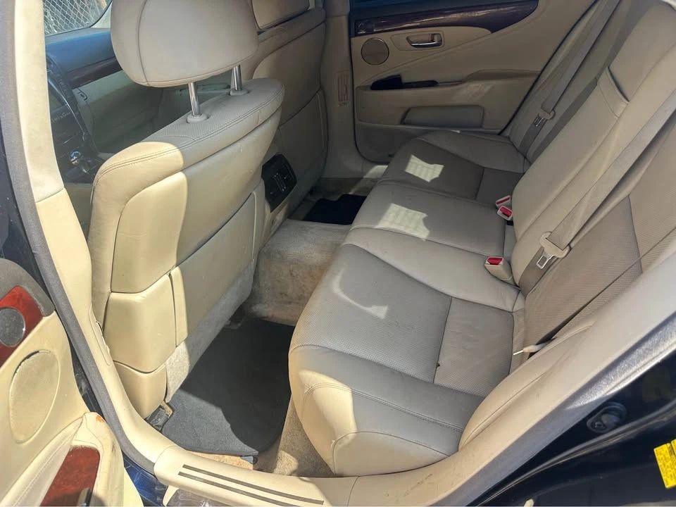 2007 Lexus LS 4th Gen - Image 11 of 12