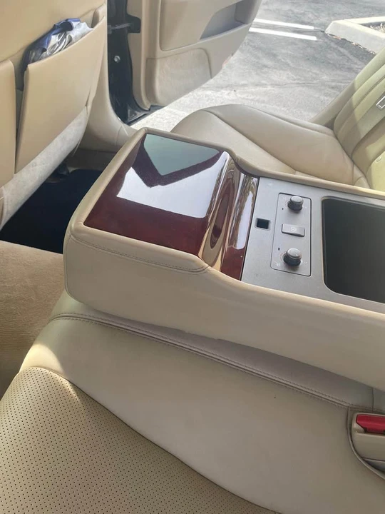 2007 Lexus LS 4th Gen - Image 8 of 10