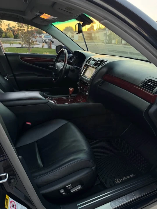 2007 Lexus LS 4th Gen - Image 3 of 11