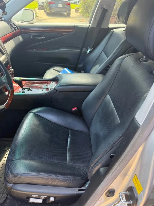 2007 Lexus LS 4th Gen - Image 13 of 18