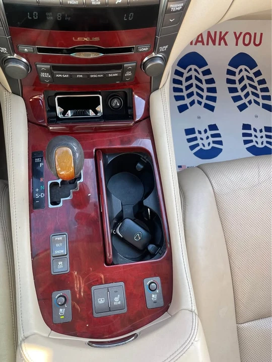 2007 Lexus LS 4th Gen - Image 18 of 20