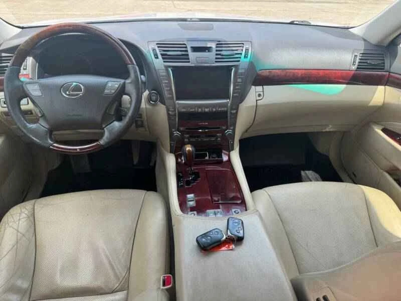 2007 Lexus LS 4th Gen - Image 11 of 20
