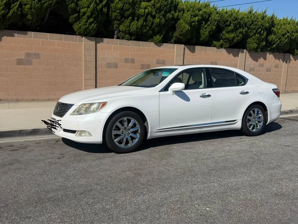 2007 Lexus LS 4th Gen - Image 2 of 8