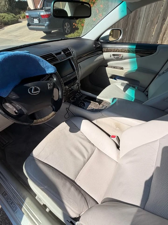 2007 Lexus LS 4th Gen - Image 7 of 9