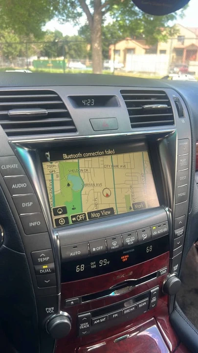 2007 Lexus LS 4th Gen - Image 11 of 12
