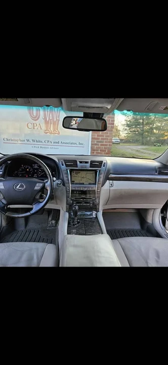 2007 Lexus LS 4th Gen - Image 8 of 10