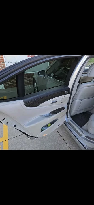 2007 Lexus LS 4th Gen - Image 6 of 10