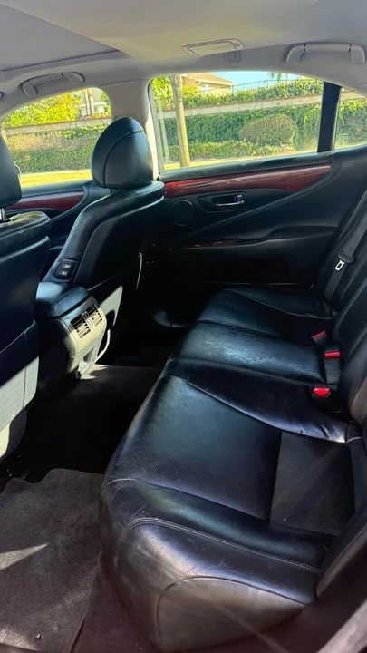 2007 Lexus LS 4th Gen - Image 6 of 16