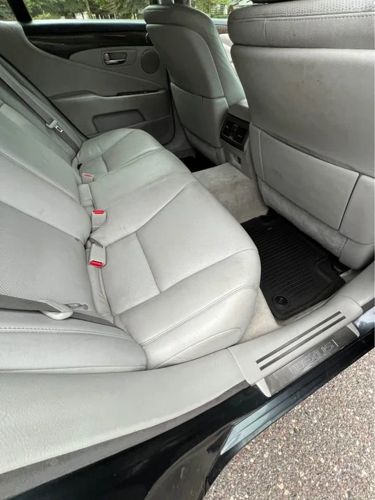 2007 Lexus LS 4th Gen - Image 13 of 19