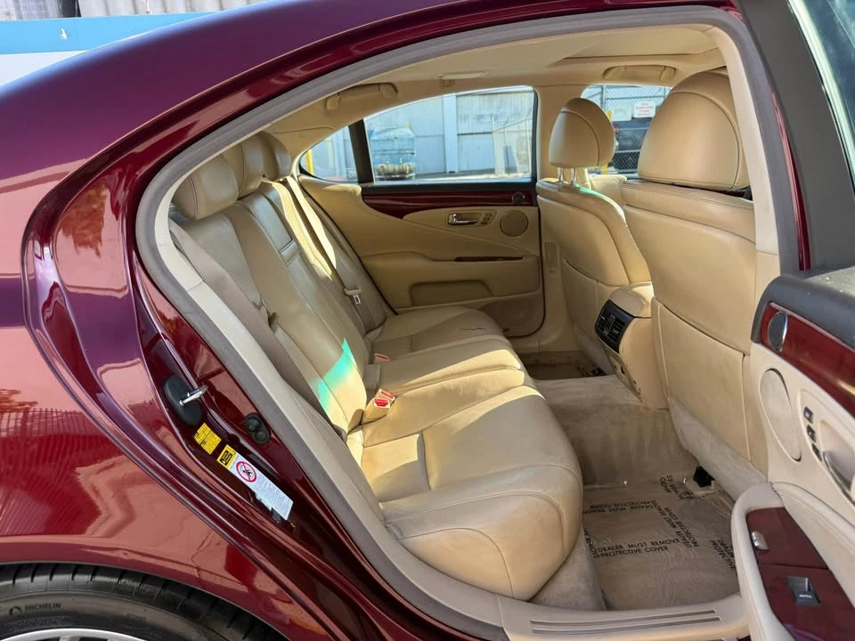 2007 Lexus LS 4th Gen - Image 14 of 17